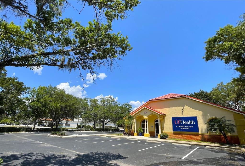 700 DOCTORS COURT, LEESBURG, FL — photo 3 of 23