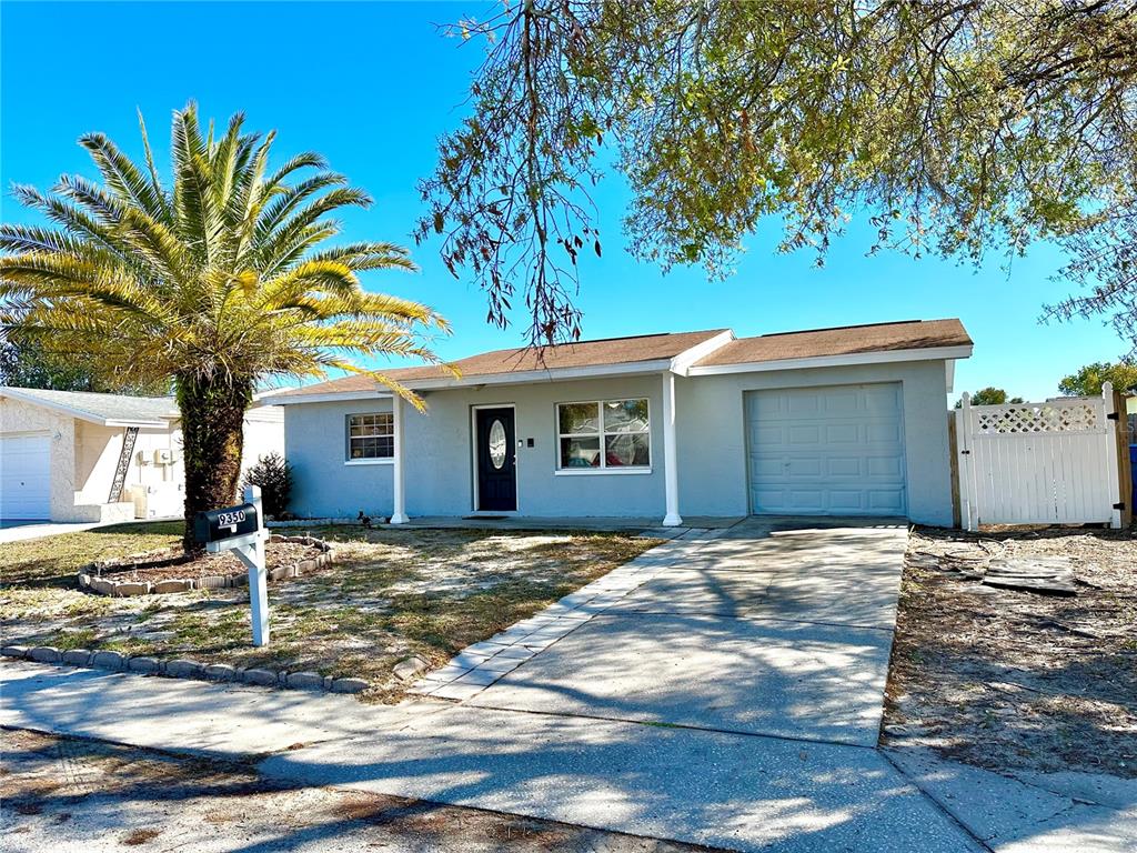 9350 BARRINGTON LANE