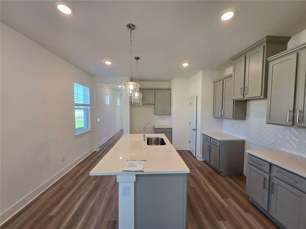 3808 DAYBREAK RUN LOOP, SPRING HILL, FL — photo 3 of 14