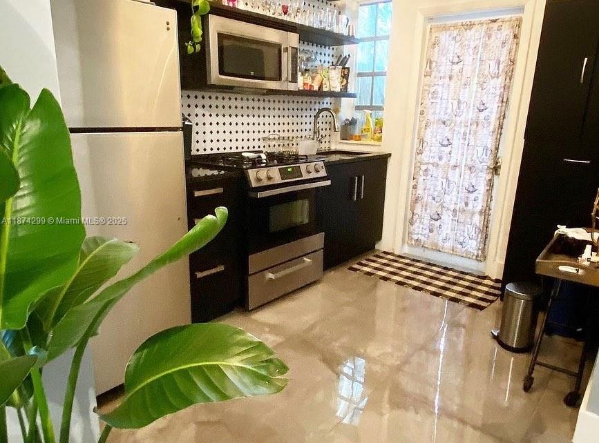439 15th St # 16, Miami Beach FL 33139