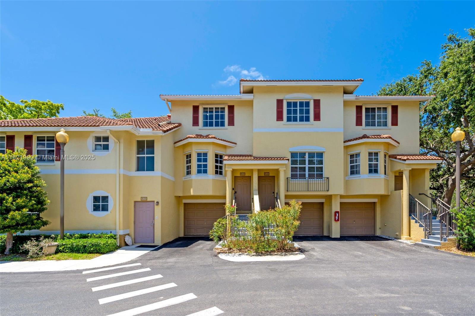 8940 NE 8th Ave # 1203, Miami FL 33138