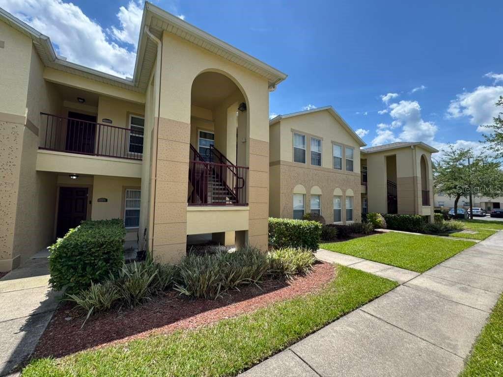 2866 CLUB CORTILE CIRCLE UNIT B