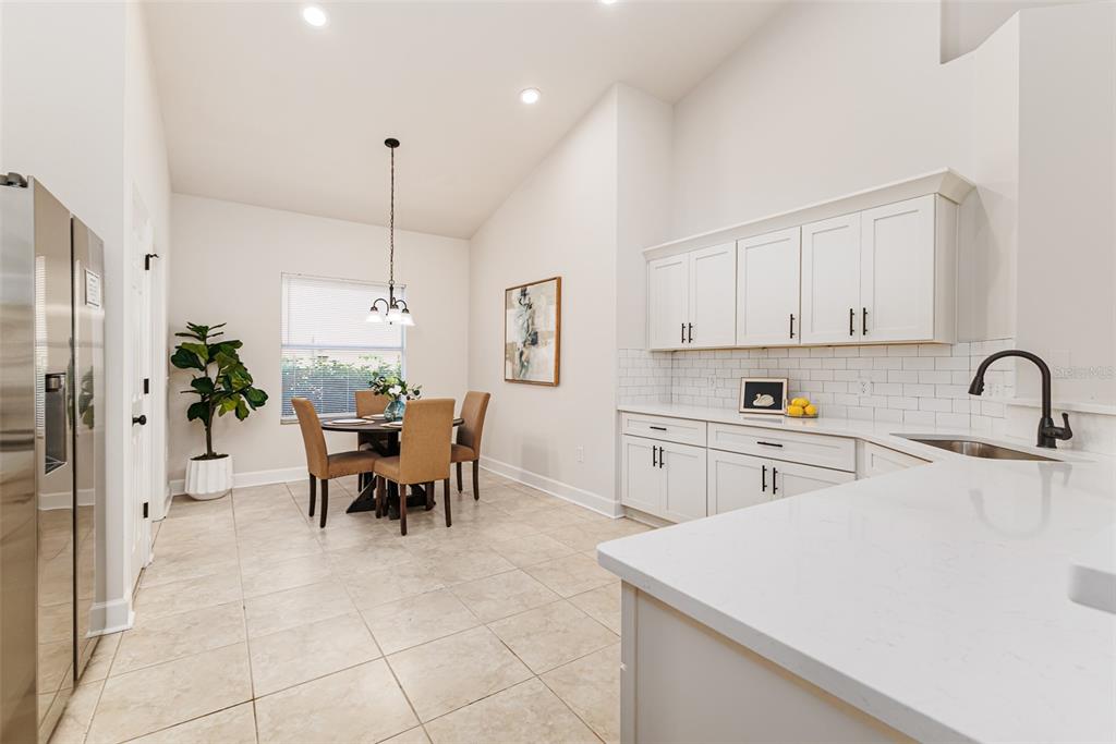 1705 ALTAVISTA CIRCLE, LAKELAND, FL — photo 3 of 30