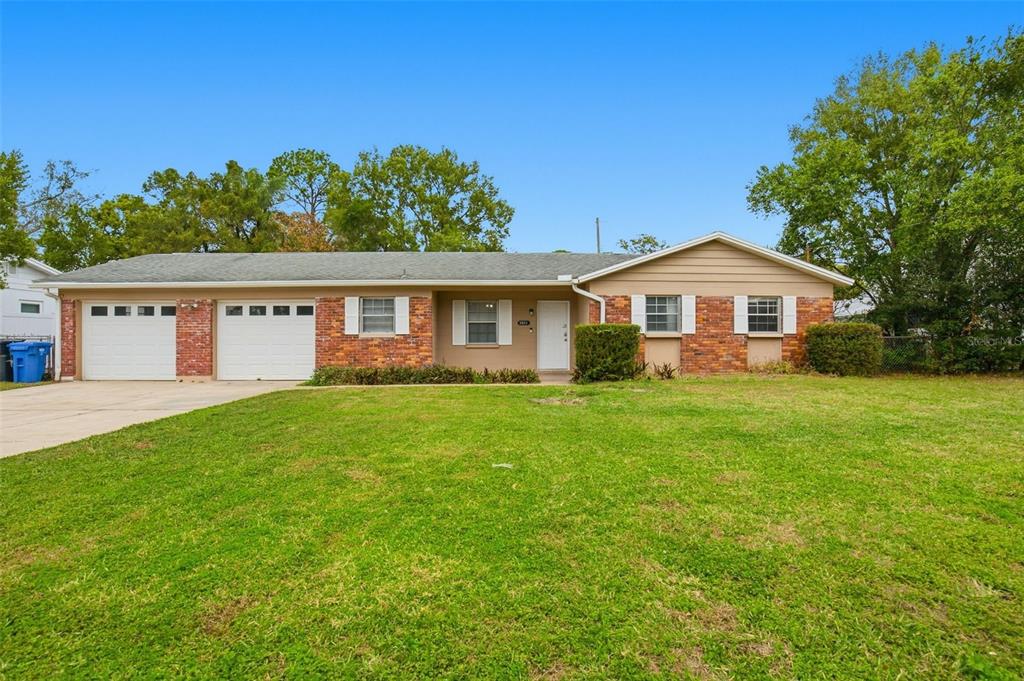 2523 LAKE ELLEN LANE