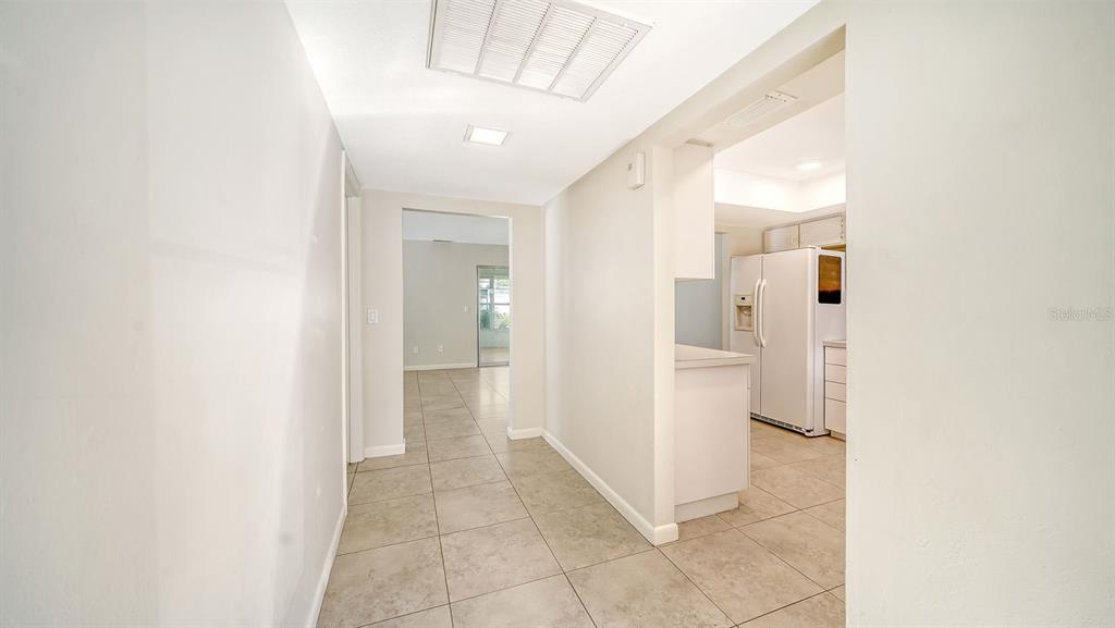 3961 ASHWOOD LANE UNIT 44, SARASOTA, FL — photo 5 of 30