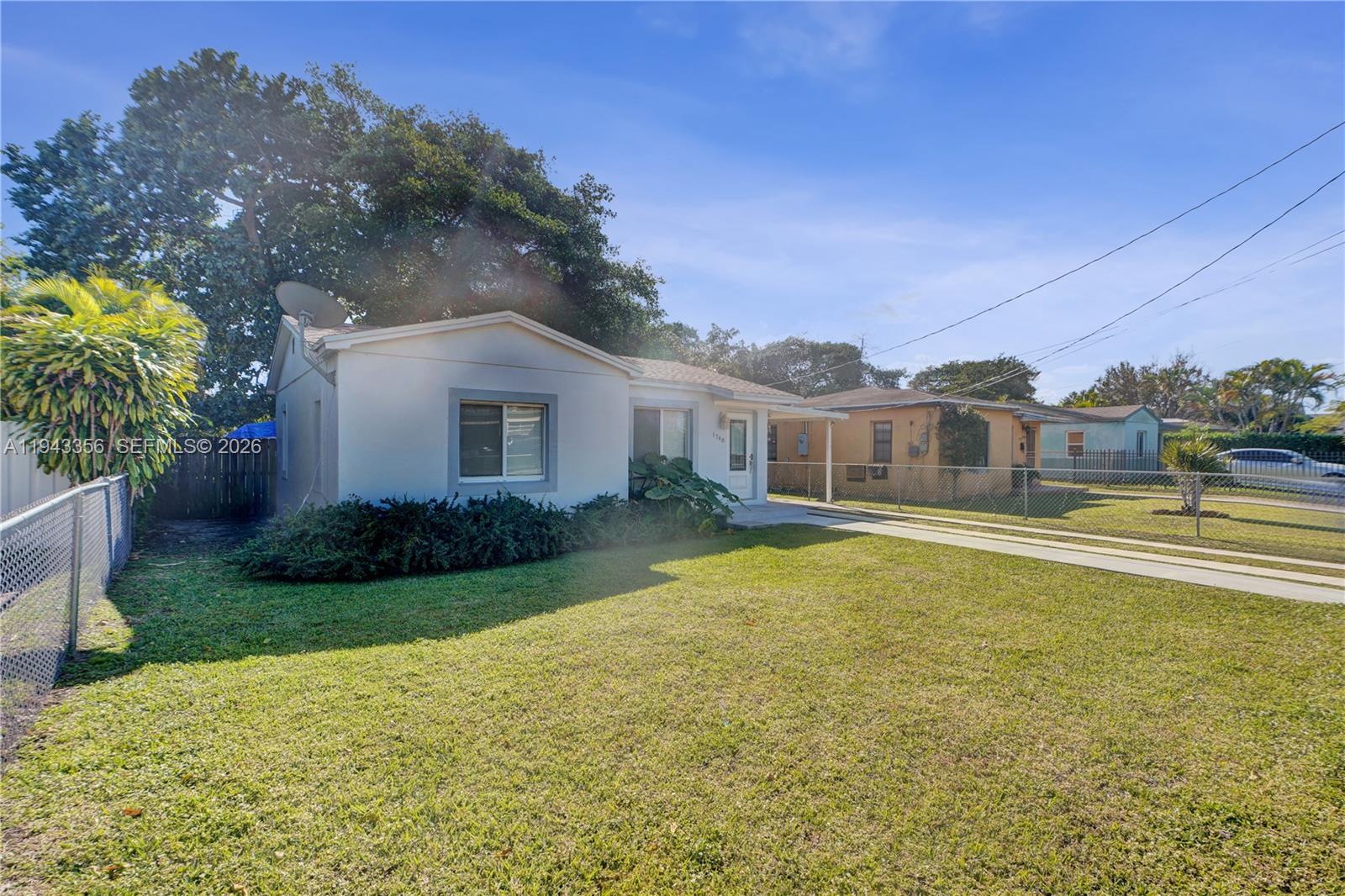 1748 NW 57th St, Miami FL 33142