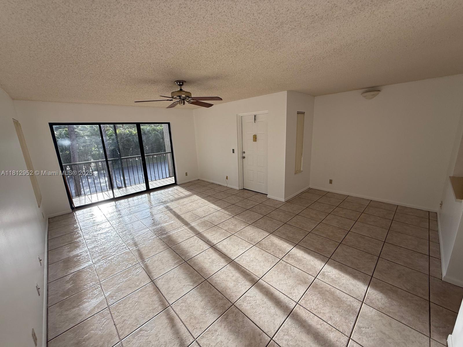 721 Sunny Pine Way # D2, Green Acres FL 33415