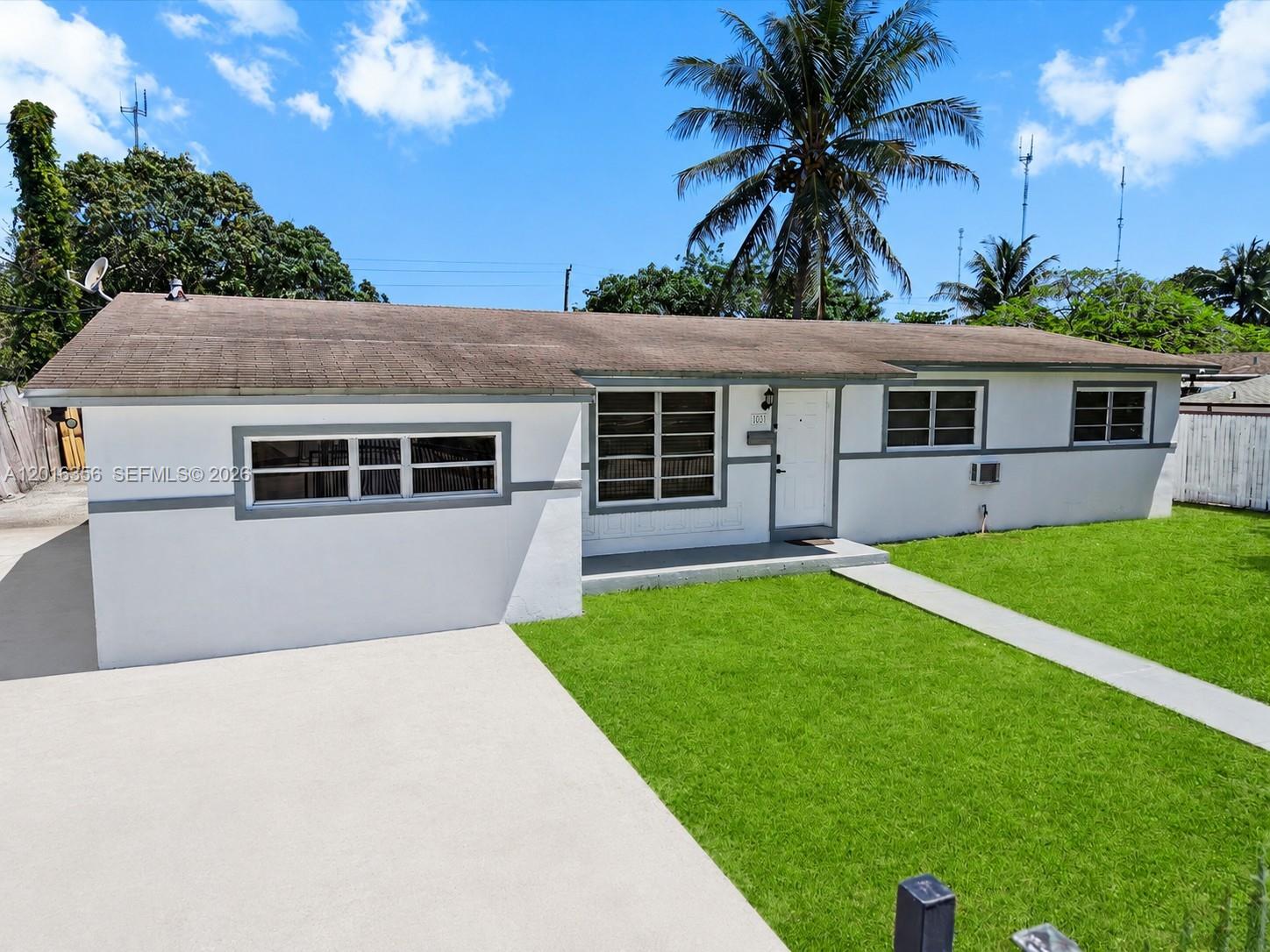 1031 NW 202nd St, Miami Gardens FL 33169