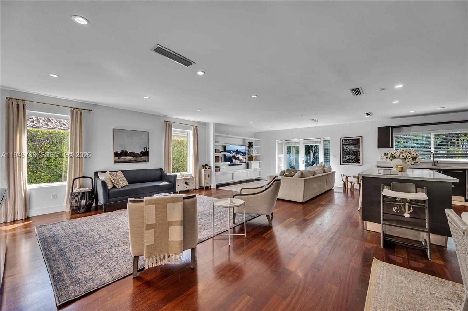 5516 Sardinia St, Coral Gables FL 33146