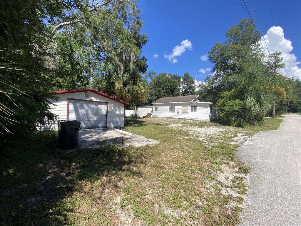 11706 HILLS ROAD