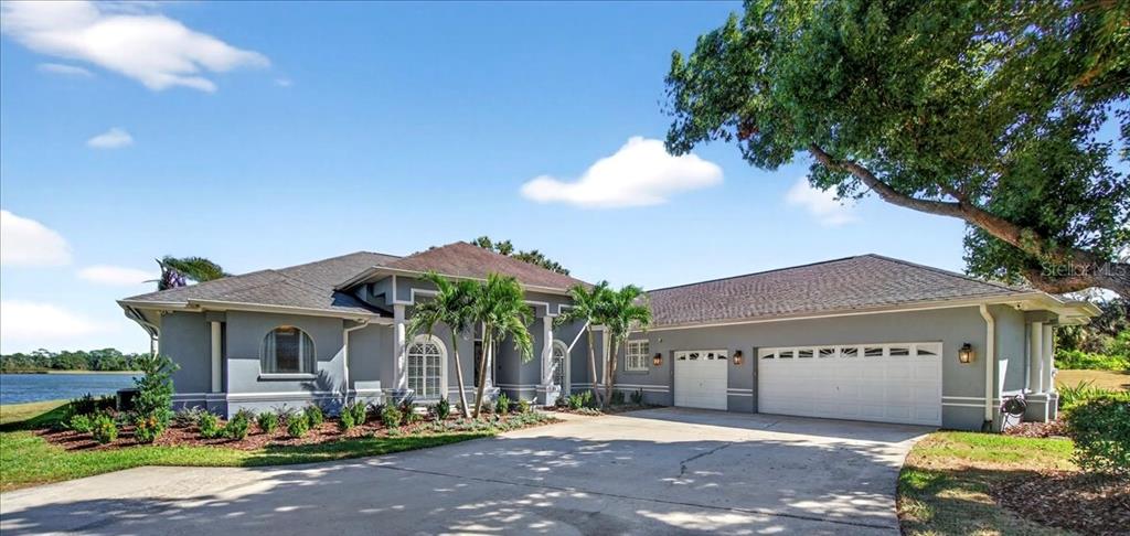 2800 CYPRESS COURT