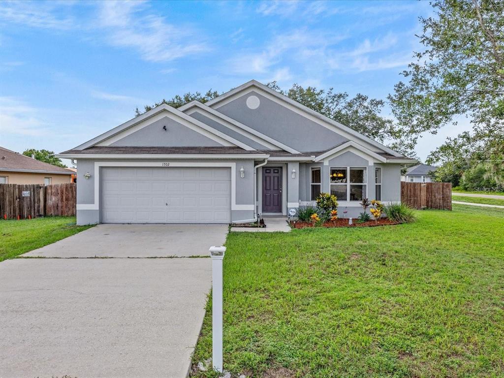 1702 MINNOW COURT