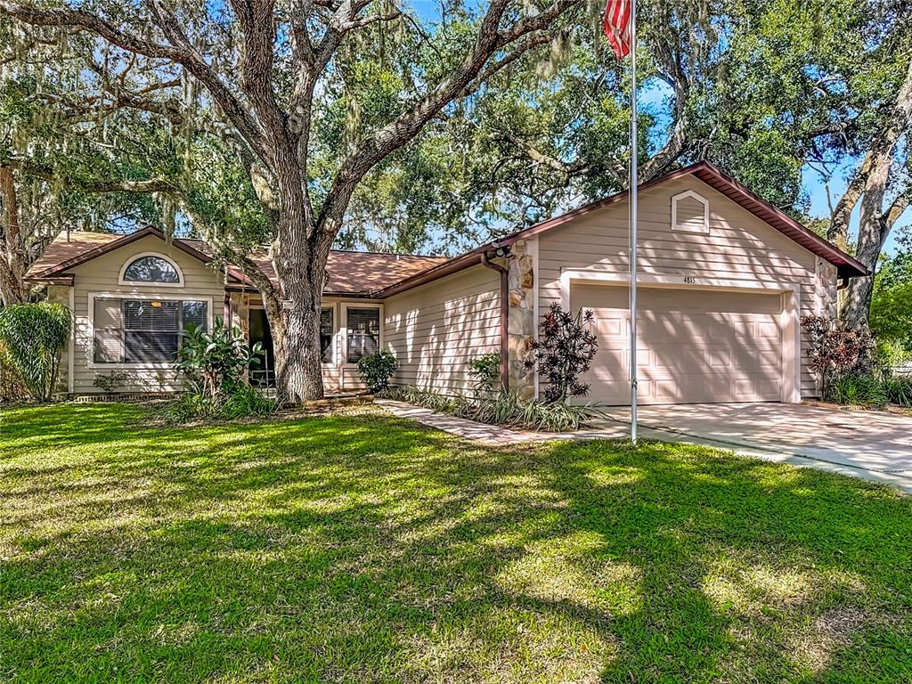 4815 OAKWOOD DRIVE