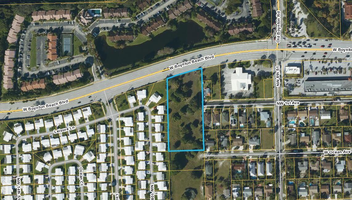 This is an aerial map showing a vacant, rectangular lot highlighted in blue — 000 W Boynton Beach Boulevard, FL 33426, FL