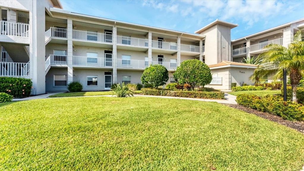 9610 CLUB SOUTH CIRCLE UNIT 4106