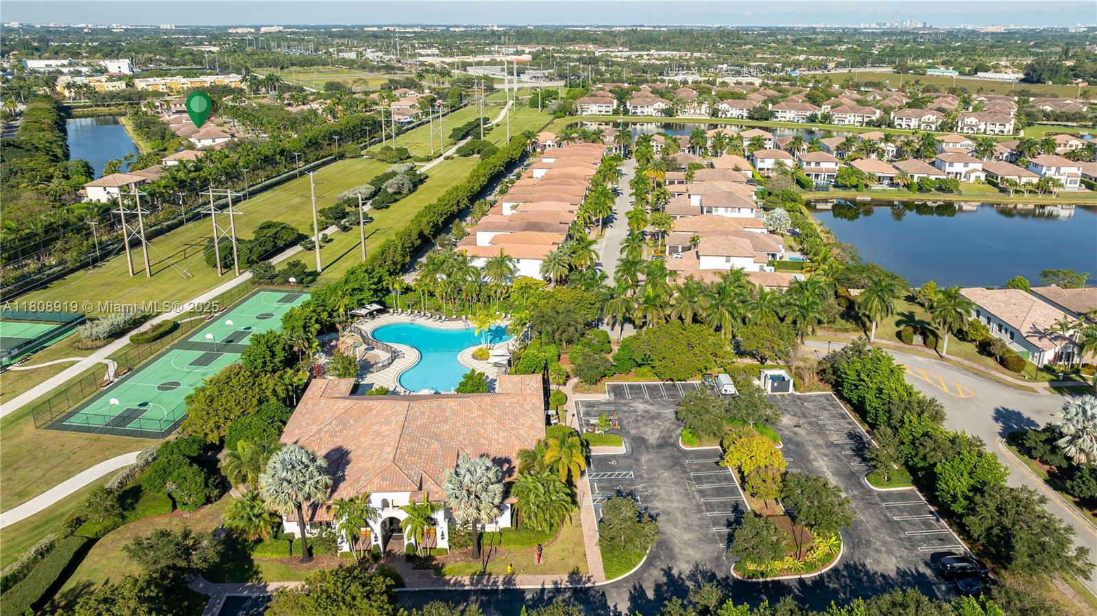 3990 NW 85th Ave, Cooper City FL 33024