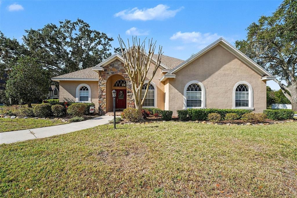 5685 LAKE VICTORIA DRIVE