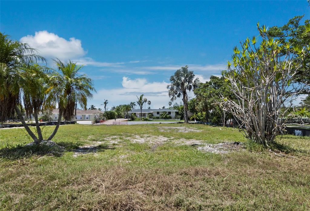570 DE NARVAEZ DRIVE, LONGBOAT KEY, FL — photo 4 of 13