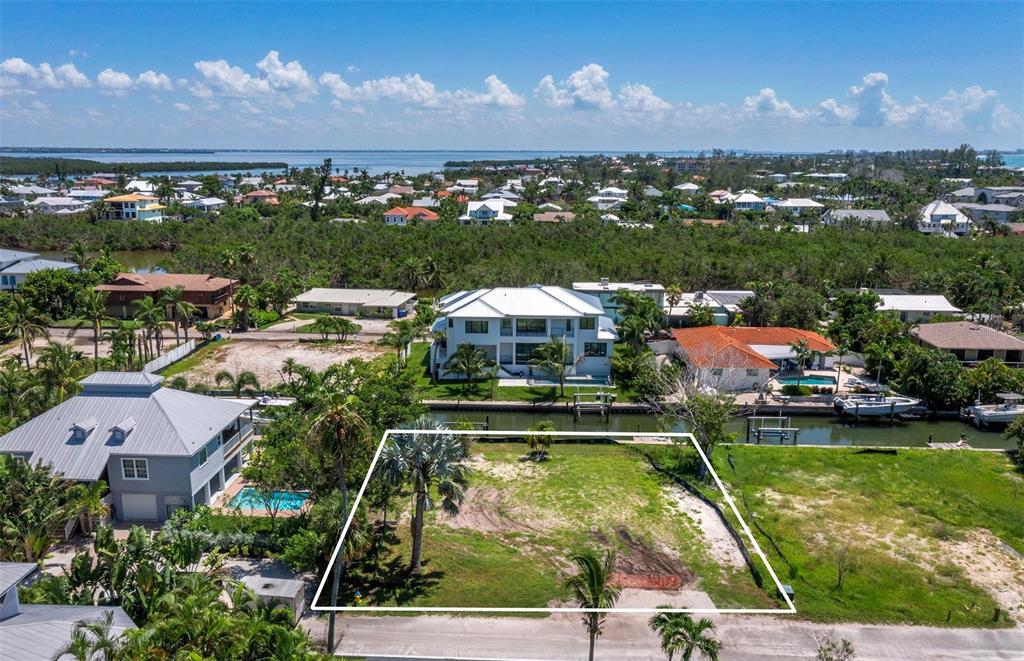 570 DE NARVAEZ DRIVE, LONGBOAT KEY, FL — photo 5 of 13