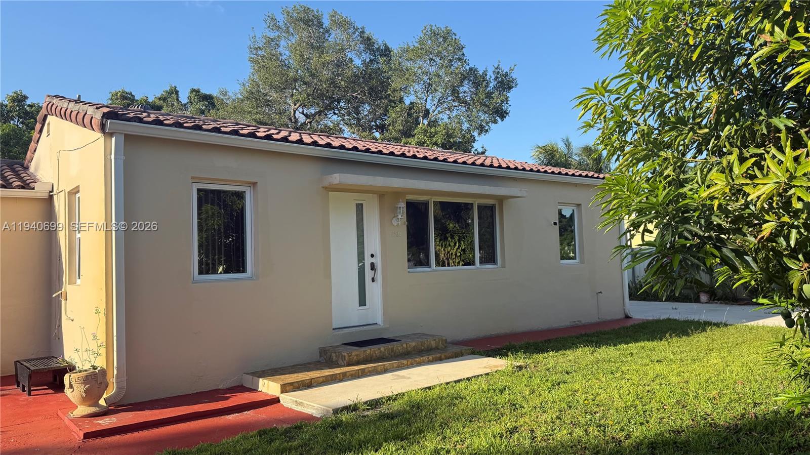 1231 Dunad Ave, Opa-Locka FL 33054