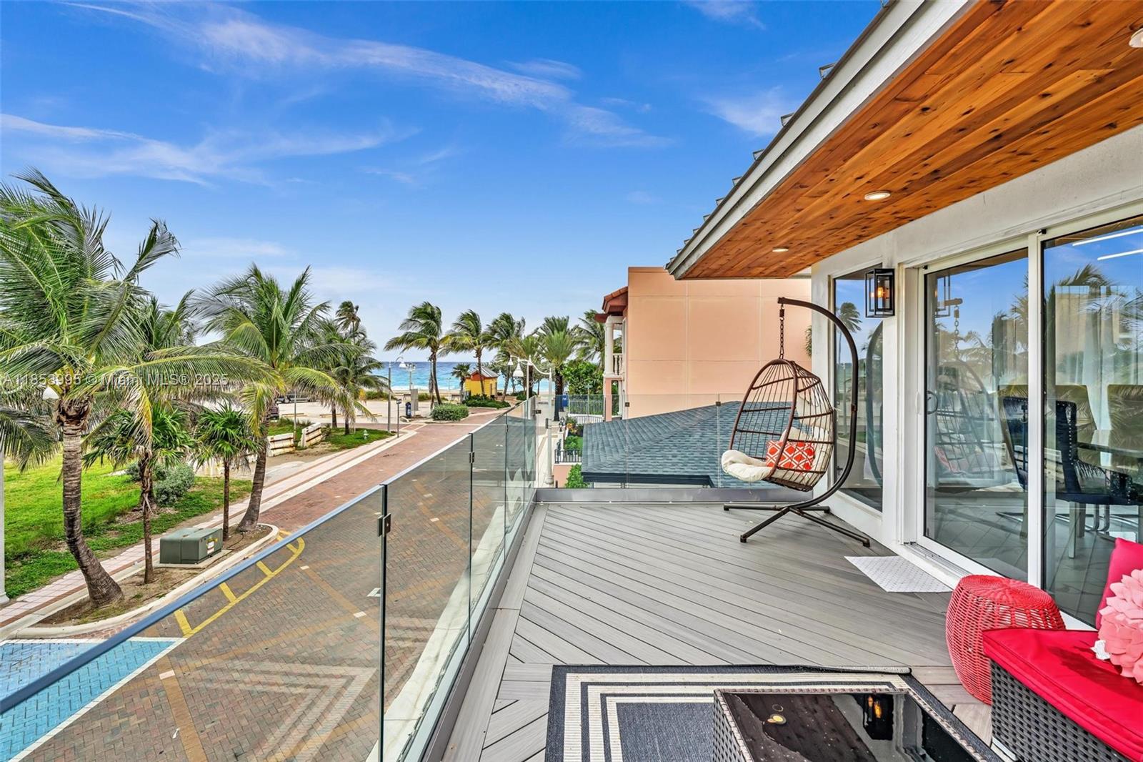 320 Missouri St, Hollywood FL 33019