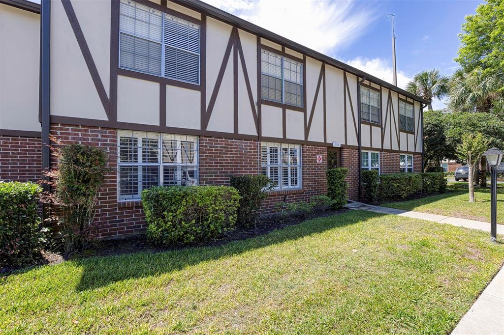 5441 HANSEL AVENUE UNIT J15