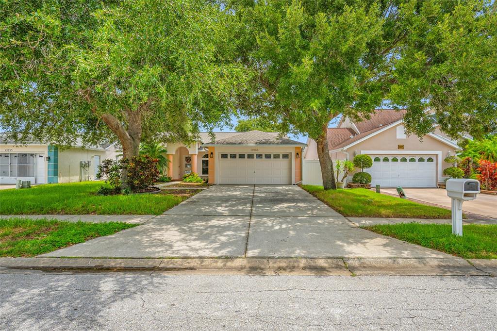 12965 PINEFOREST WAY W, LARGO, FL — photo 2 of 30