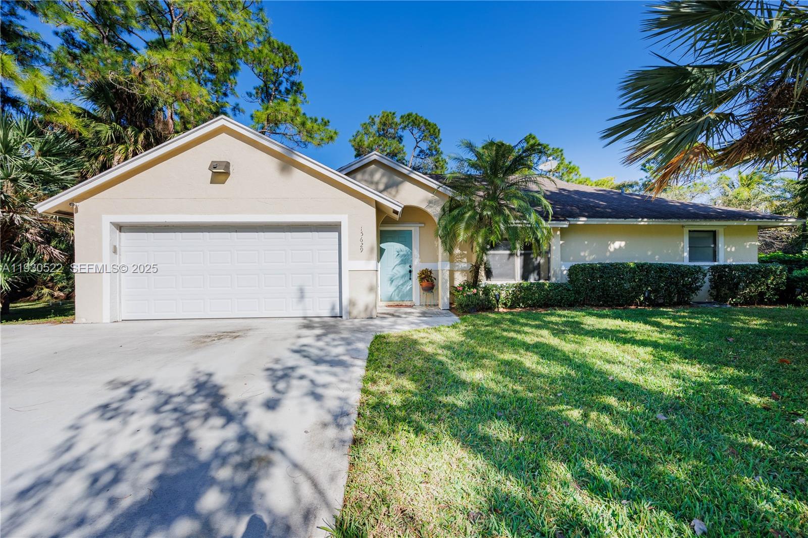 15629 N 95th Ln N, Unincorporated Palm Beach County FL 33412
