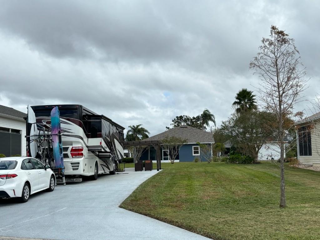 1098 MOTORCOACH DRIVE