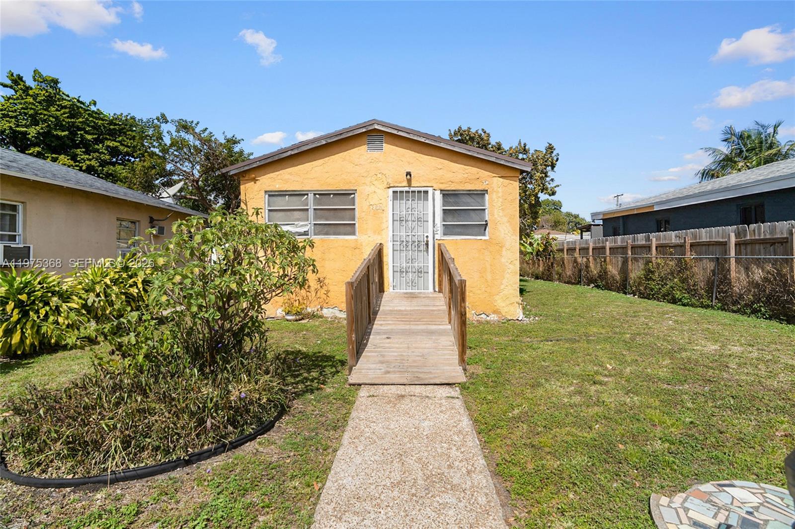 1733 NW 66th St, Miami FL 33147