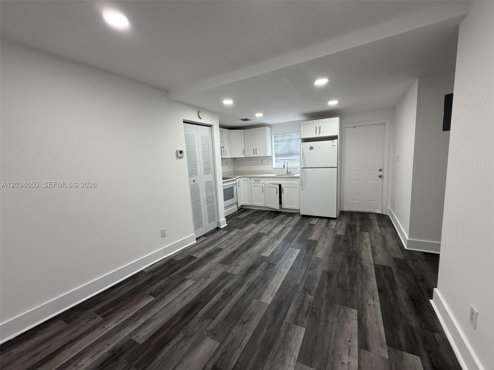 2025 NW 72nd St # 2, Miami FL 33147