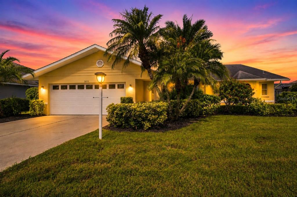 5833 CARRIAGE DRIVE, SARASOTA, FL — photo 2 of 30