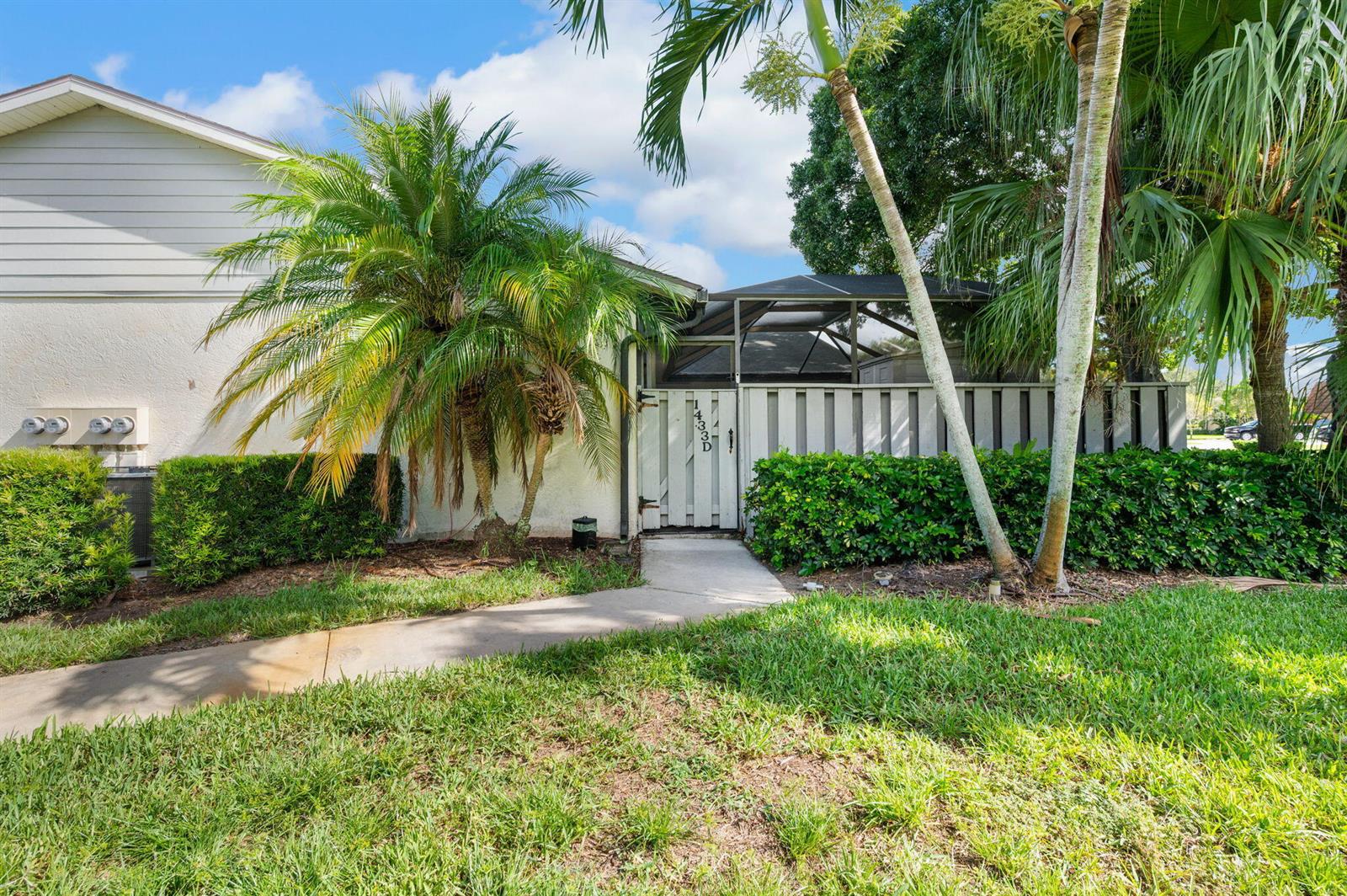 1433 Captains Walk # 18d, Fort Pierce FL 34950