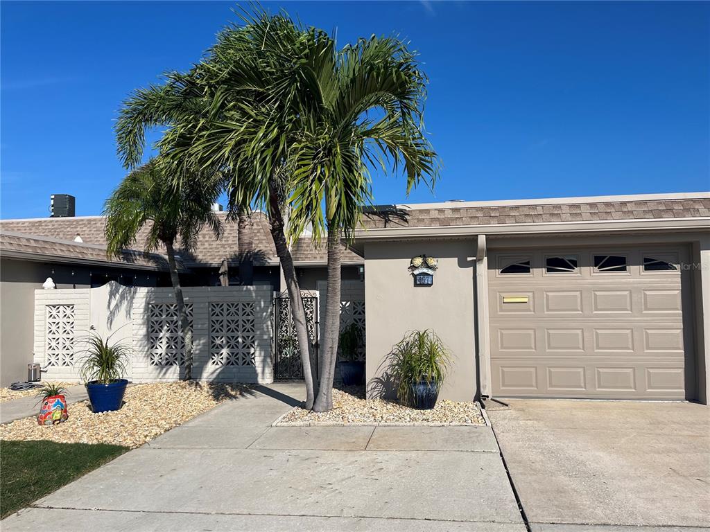 457 BOCA CIEGA POINT BOULEVARD N