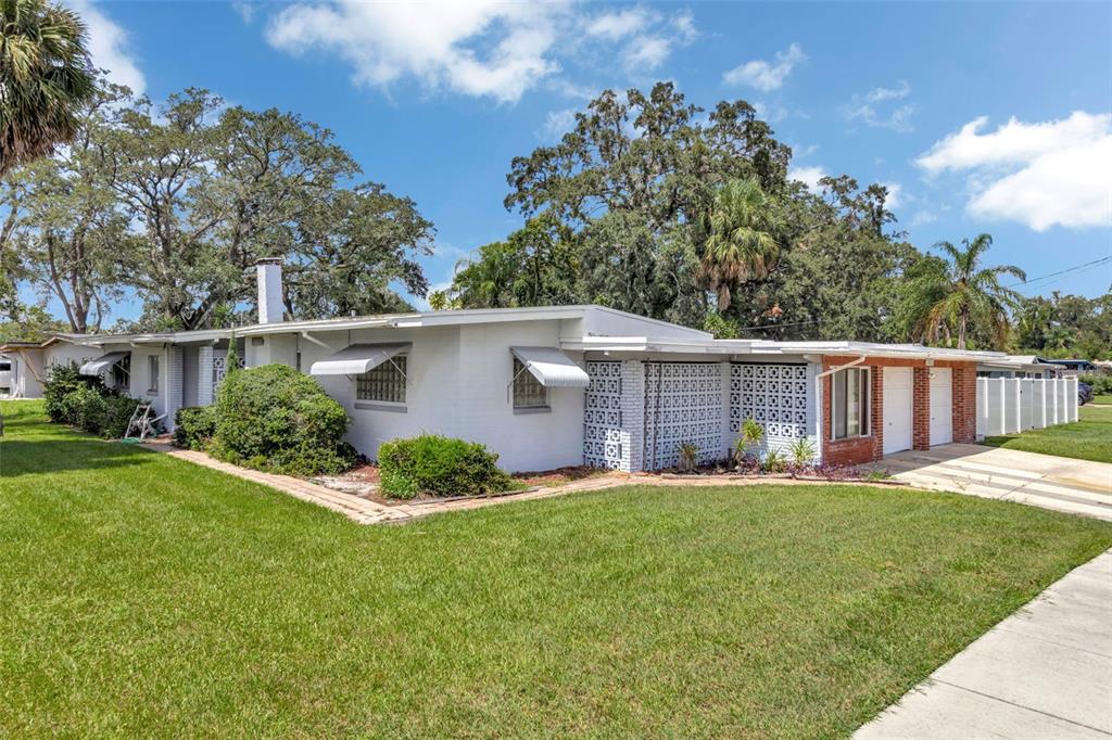 1905 W AMELIA STREET