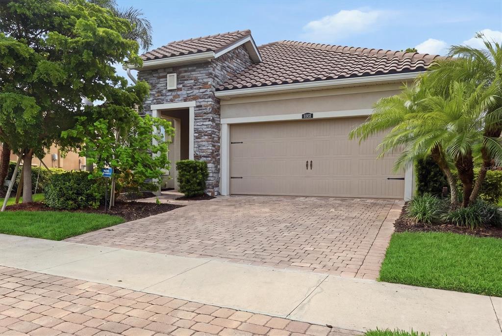 11595 RENAISSANCE BOULEVARD, VENICE, FL — photo 5 of 30