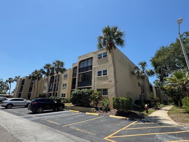 11485 OAKHURST ROAD UNIT 319