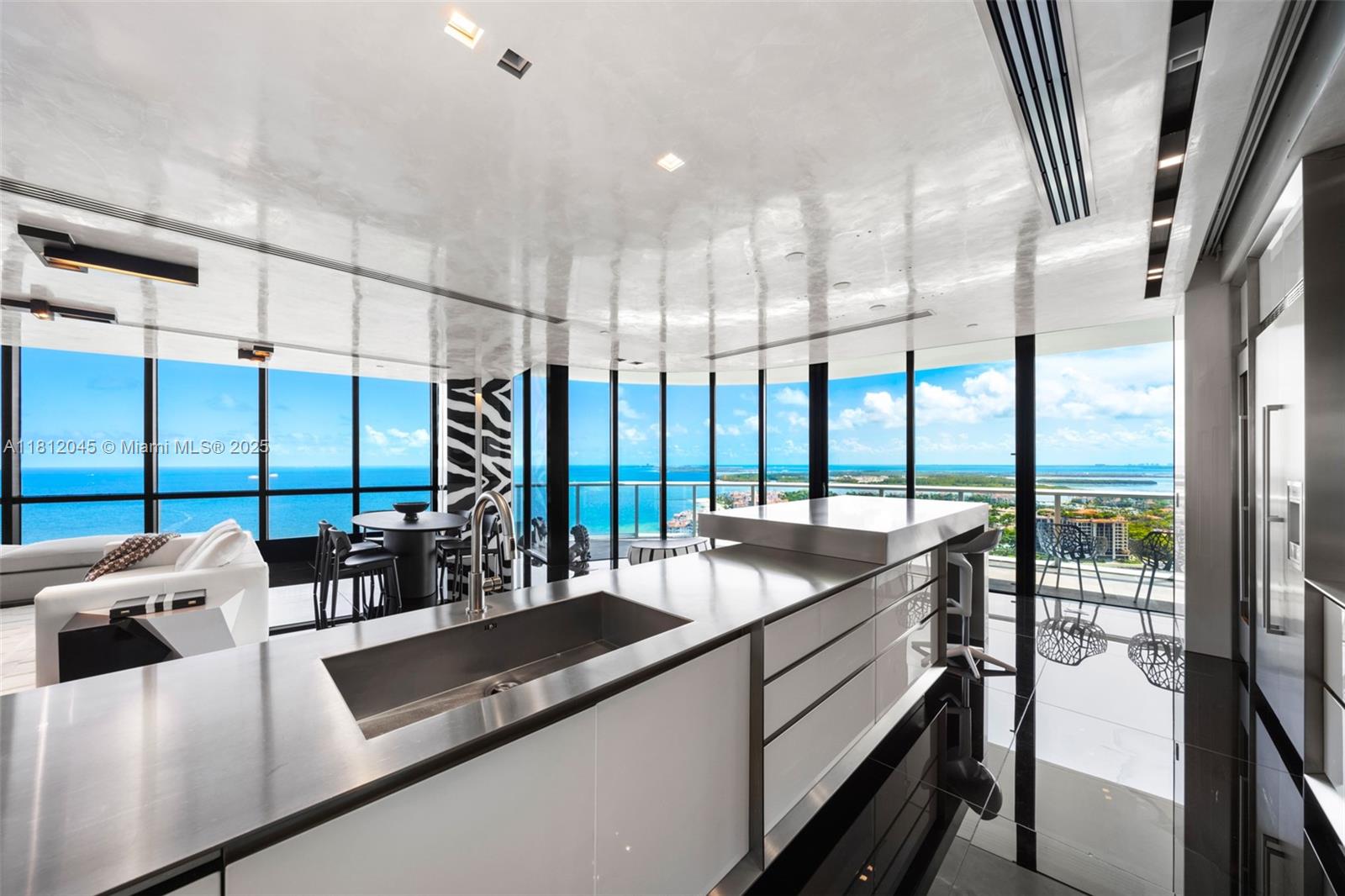 100 S Pointe Dr # 3003, Miami Beach FL 33139