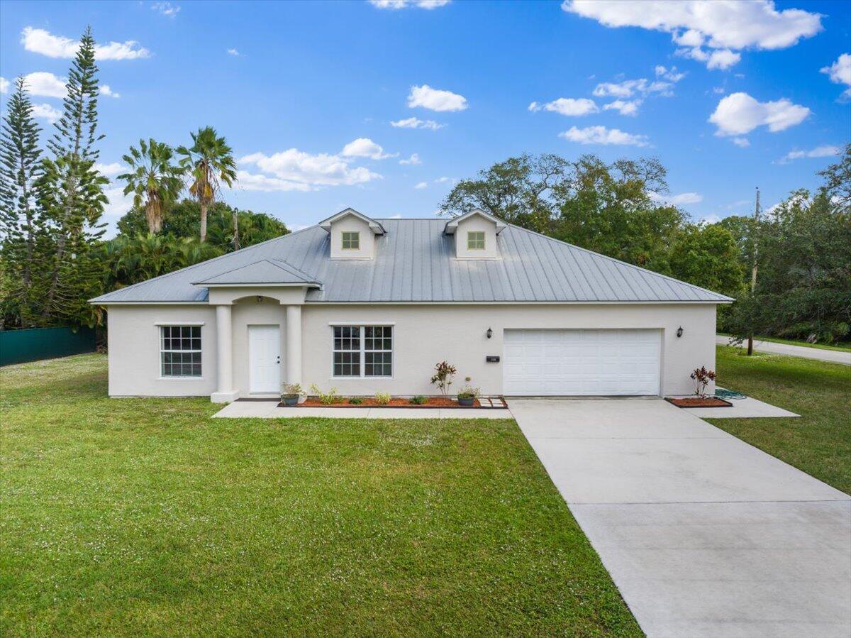 1410 4th Court, Vero Beach FL 32960