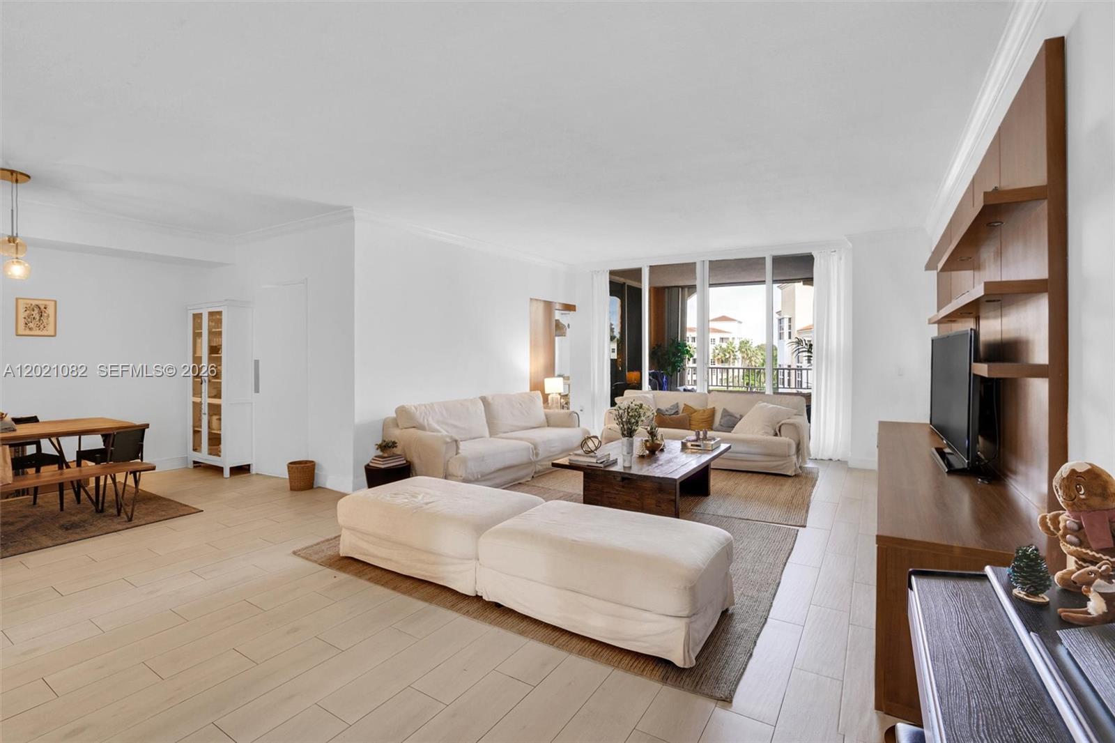 735 Crandon Blvd # 503, Key Biscayne FL 33149