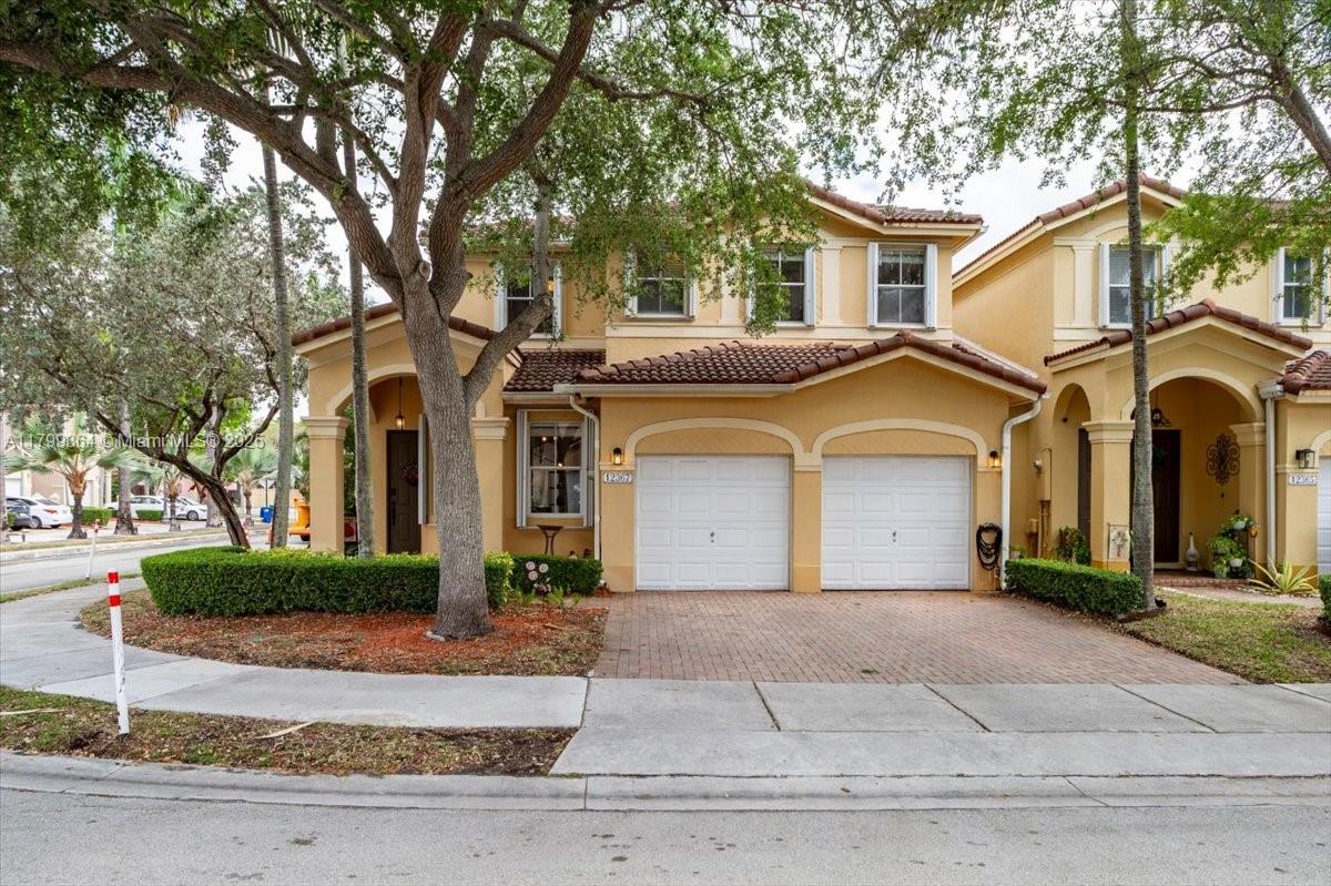 12367 SW 122nd St, Miami FL 33186