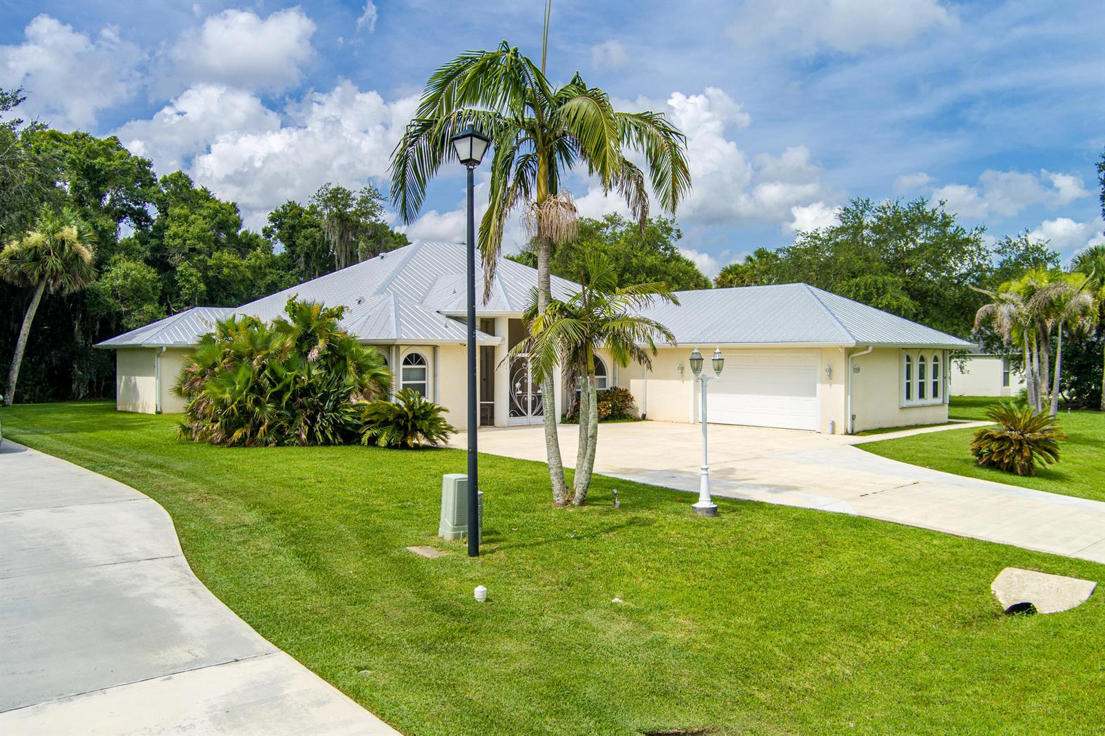 2305 Winding Creek Lane, Fort Pierce FL 34981
