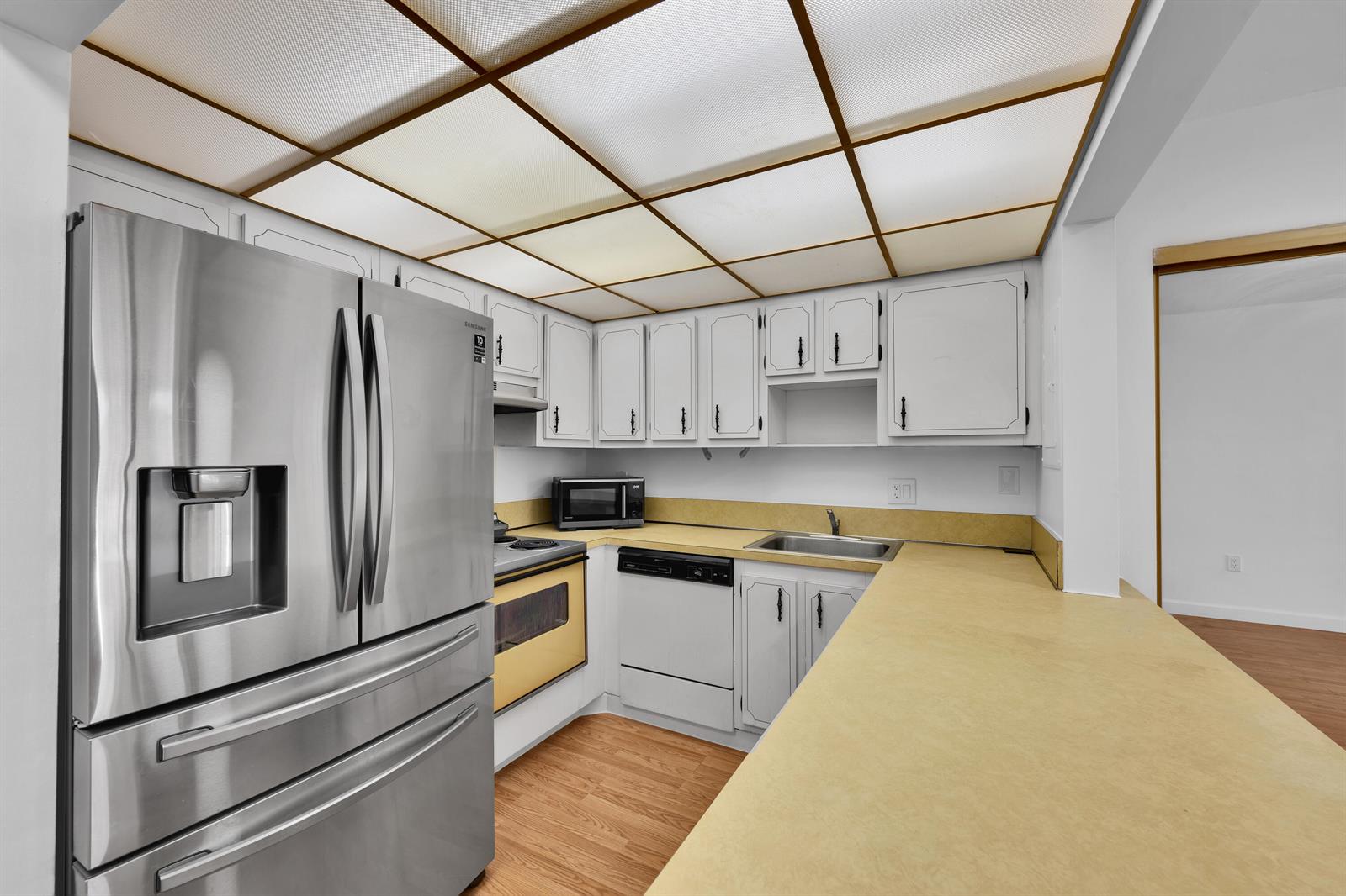 7100 NW 17th Street # 217, Plantation FL 33313