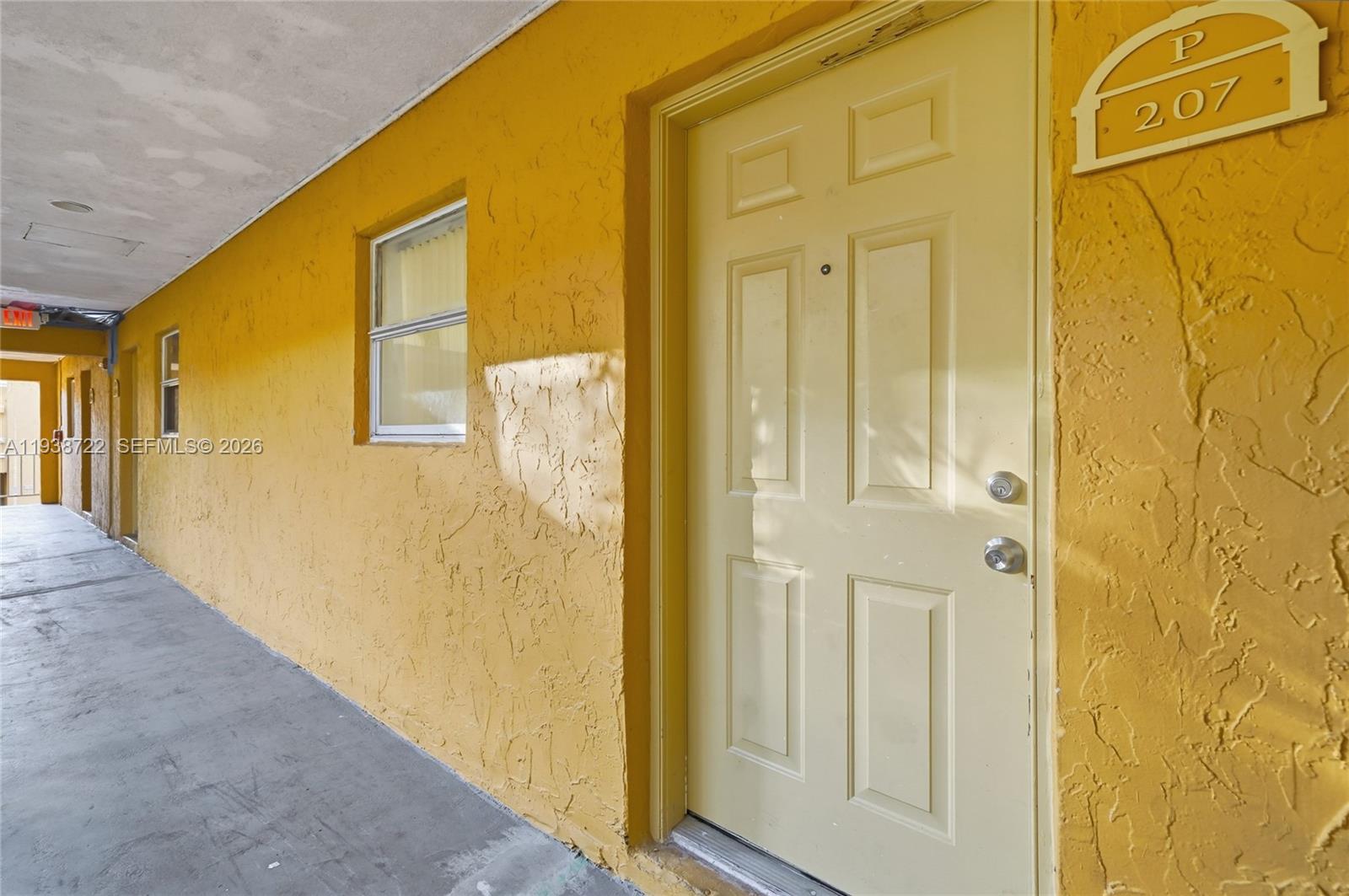 17911 NW 68th Ave # P207, Hialeah FL 33015