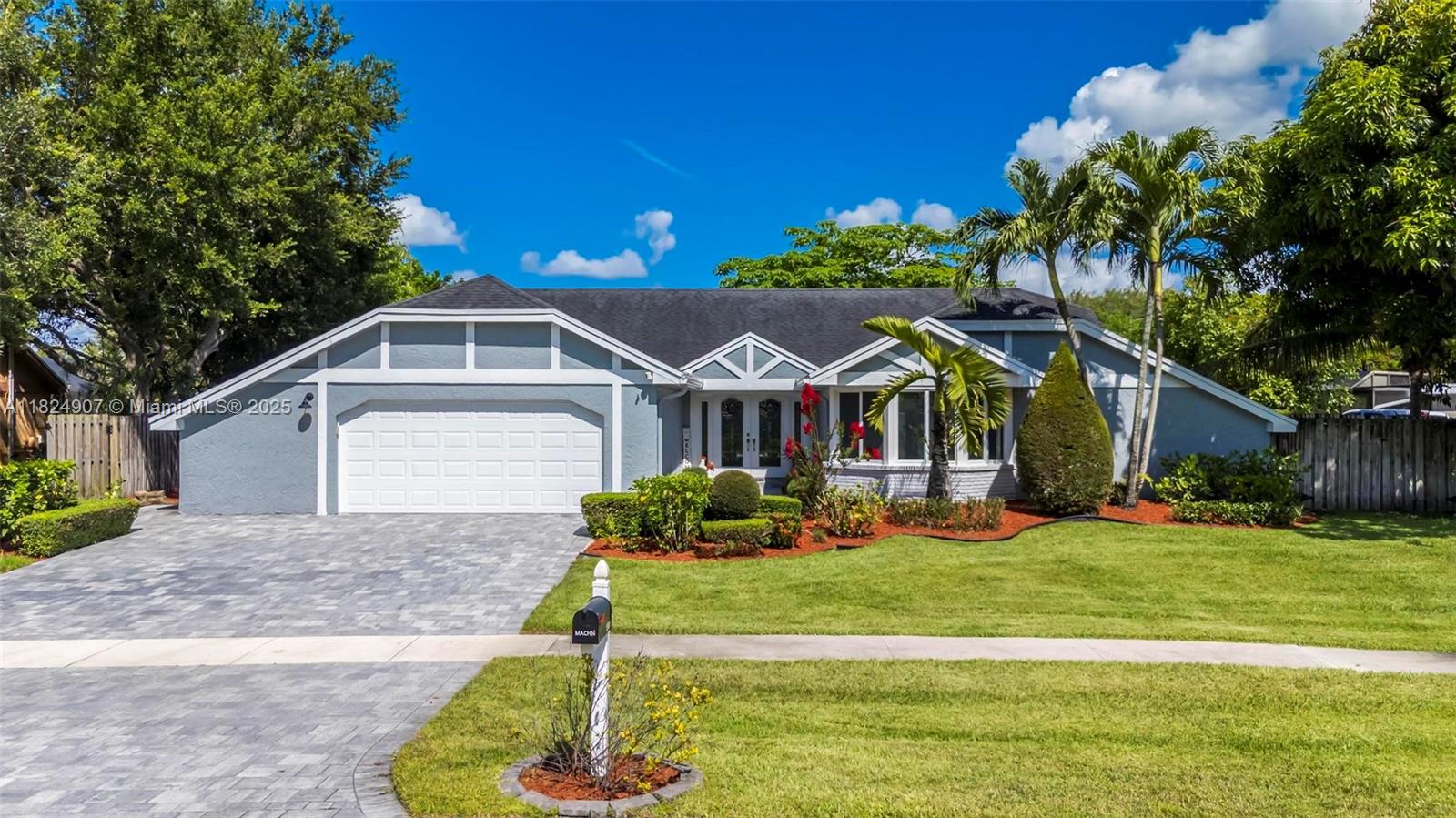 15904 W Wind Cir, Sunrise FL 33326