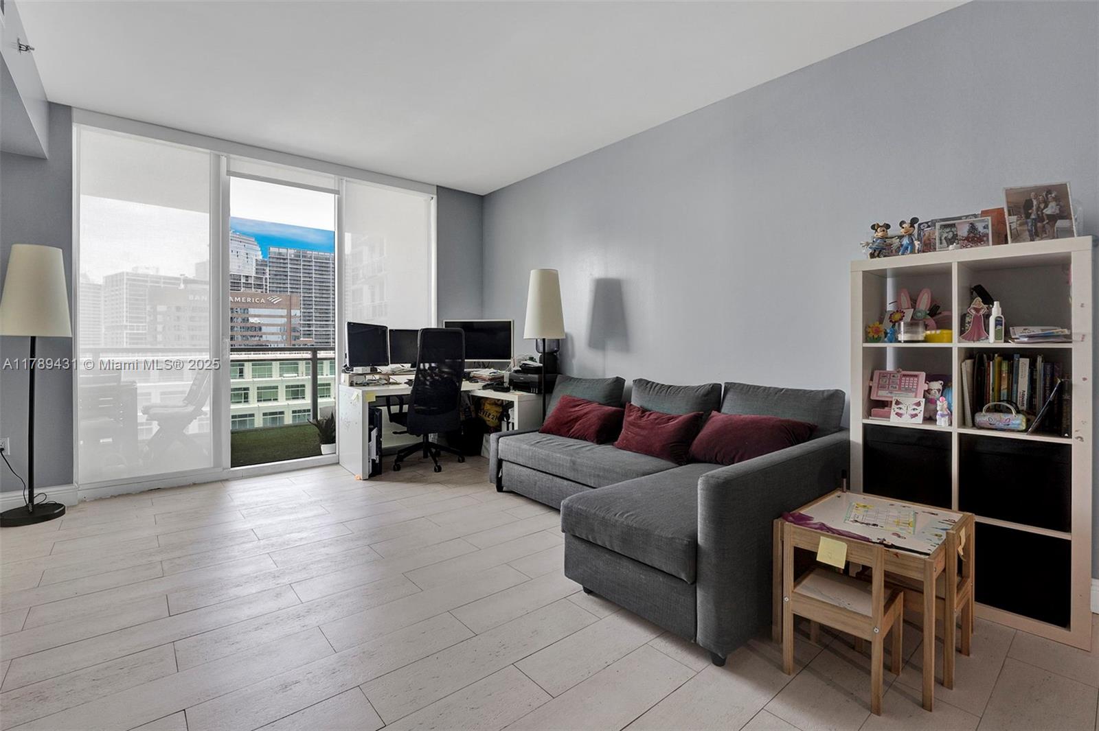 951 Brickell Ave # 3801, Miami FL 33131