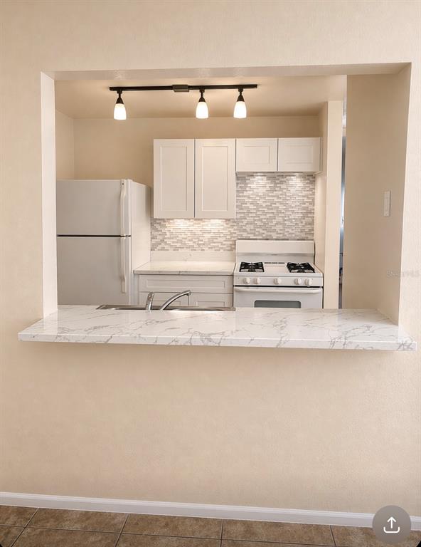 2035 DIXIE BELLE DRIVE UNIT 2035M, ORLANDO, FL — photo 2 of 12