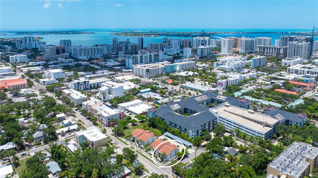 631 N ORANGE AVENUE UNIT 108