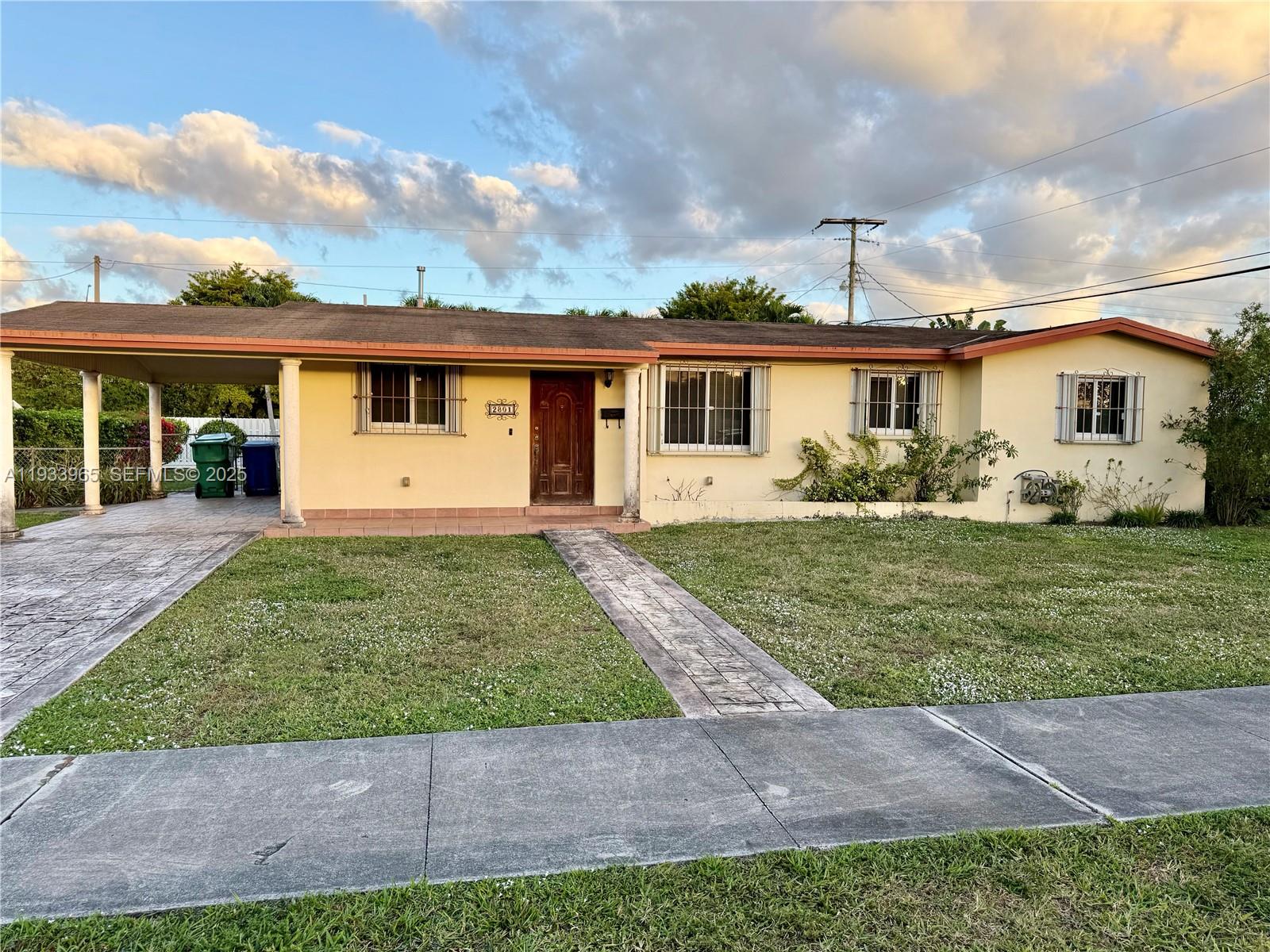 2801 SW 92nd Ct, Miami FL 33165