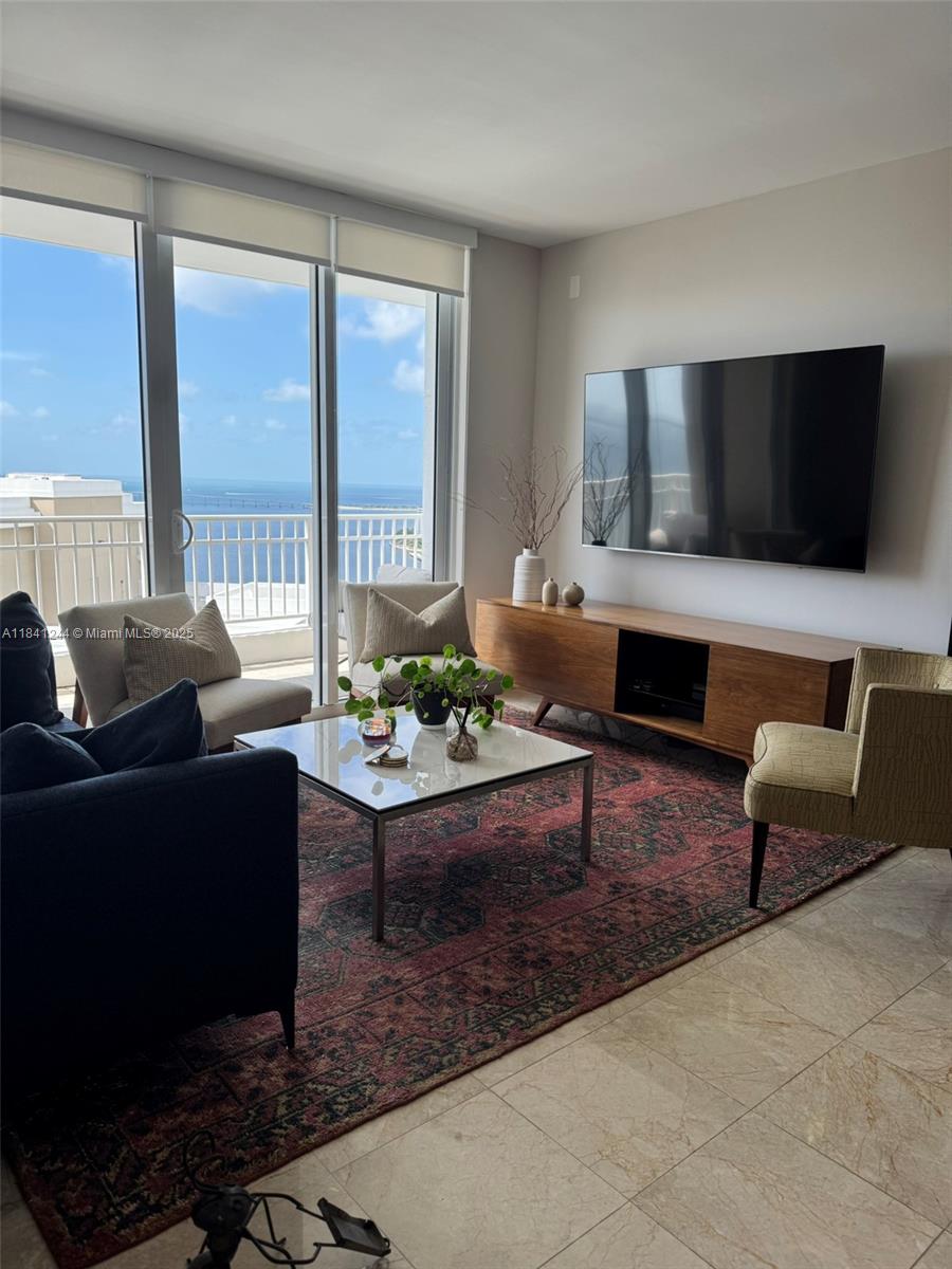 801 Brickell Key Blvd # 2705, Miami FL 33131